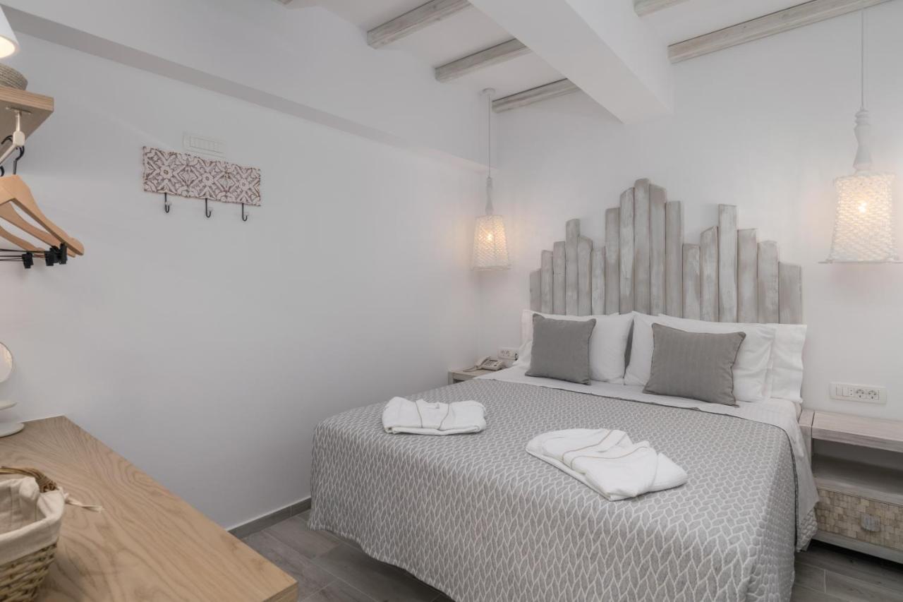 Orama Suites Milos 阿达玛斯 外观 照片