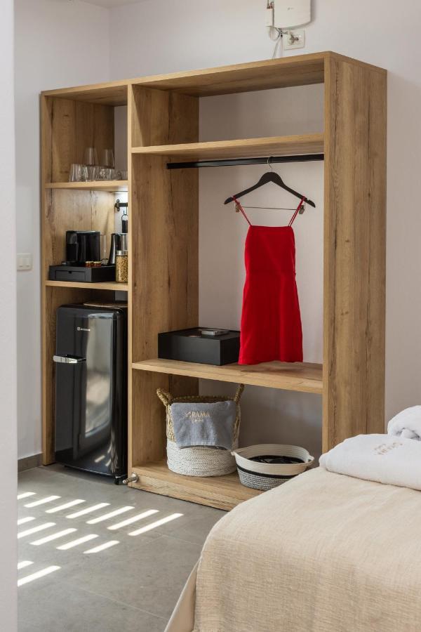 Orama Suites Milos 阿达玛斯 外观 照片
